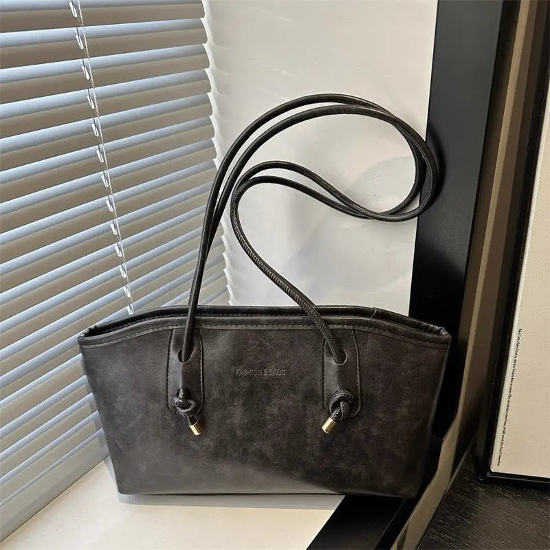 2025 autumn popular retro style underarm bag, large capacity daily commuting tote bag FairWonder