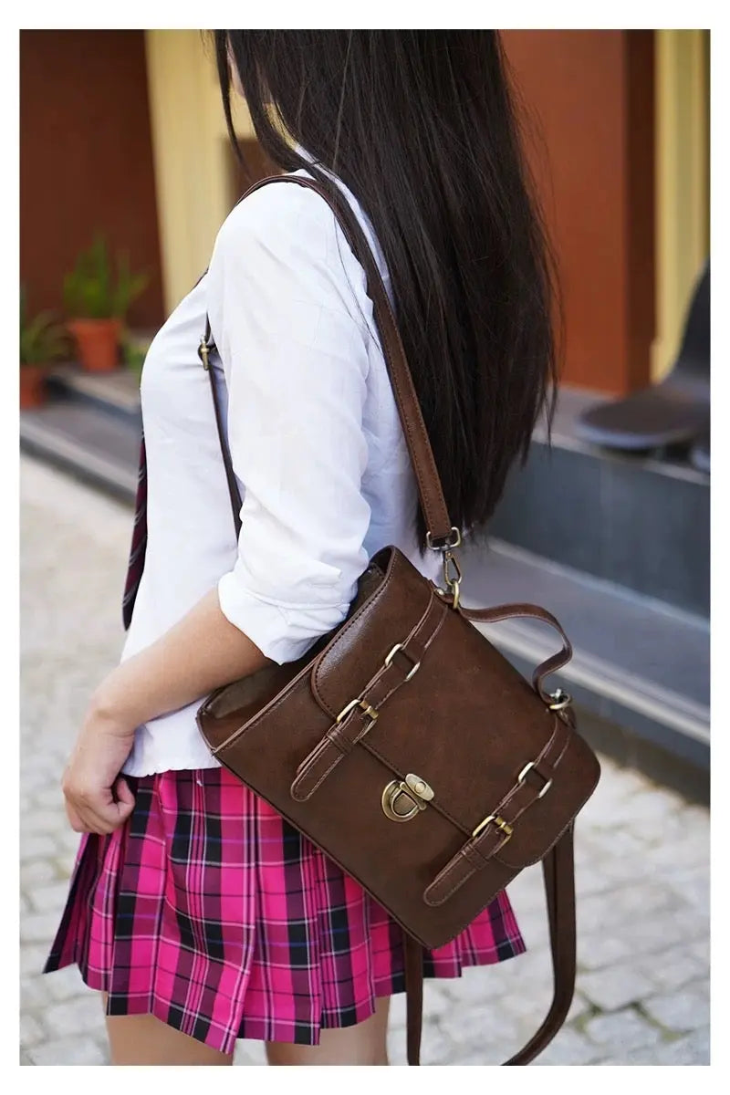 2025 new retro college style hand-held clamshell messenger bag, high-end shoulder/crossbody dual-carry mode FairWonder