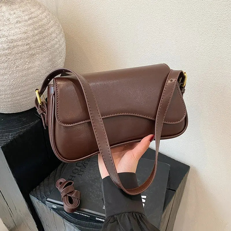 2025 new retro solid color flip magnetic buckle shoulder handbag underarm small bag FairWonder