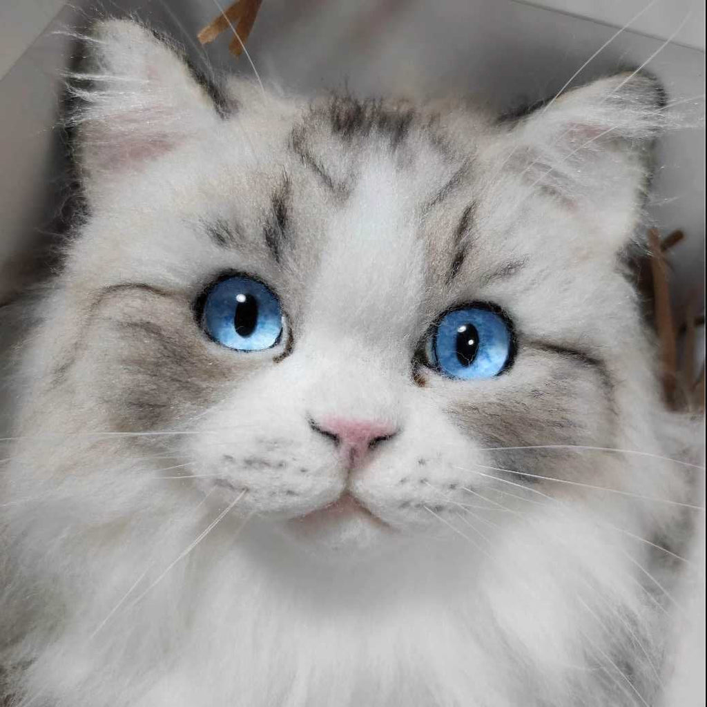 Custom pet portrait felted dog/cat/horse/bunny Keychain, for memorial @anita.fiberartist