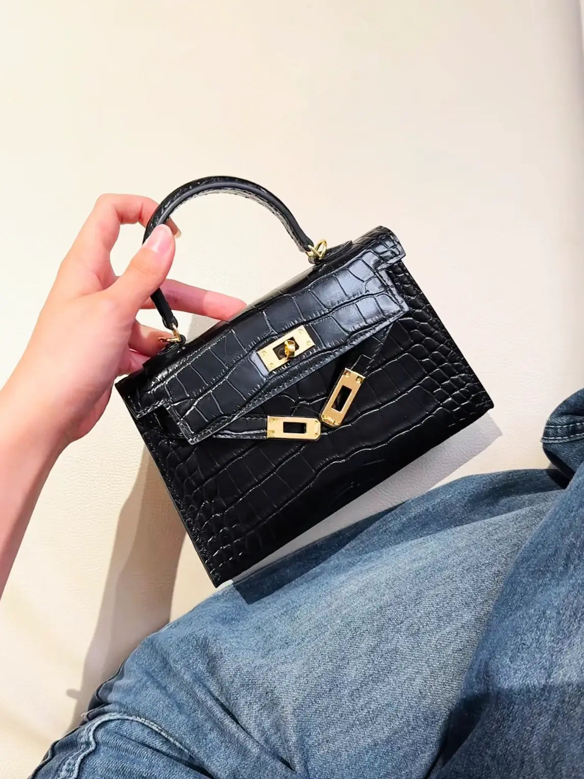 High-end crocodile pattern top layer cowhide shoulder crossbody handbag FairWonder