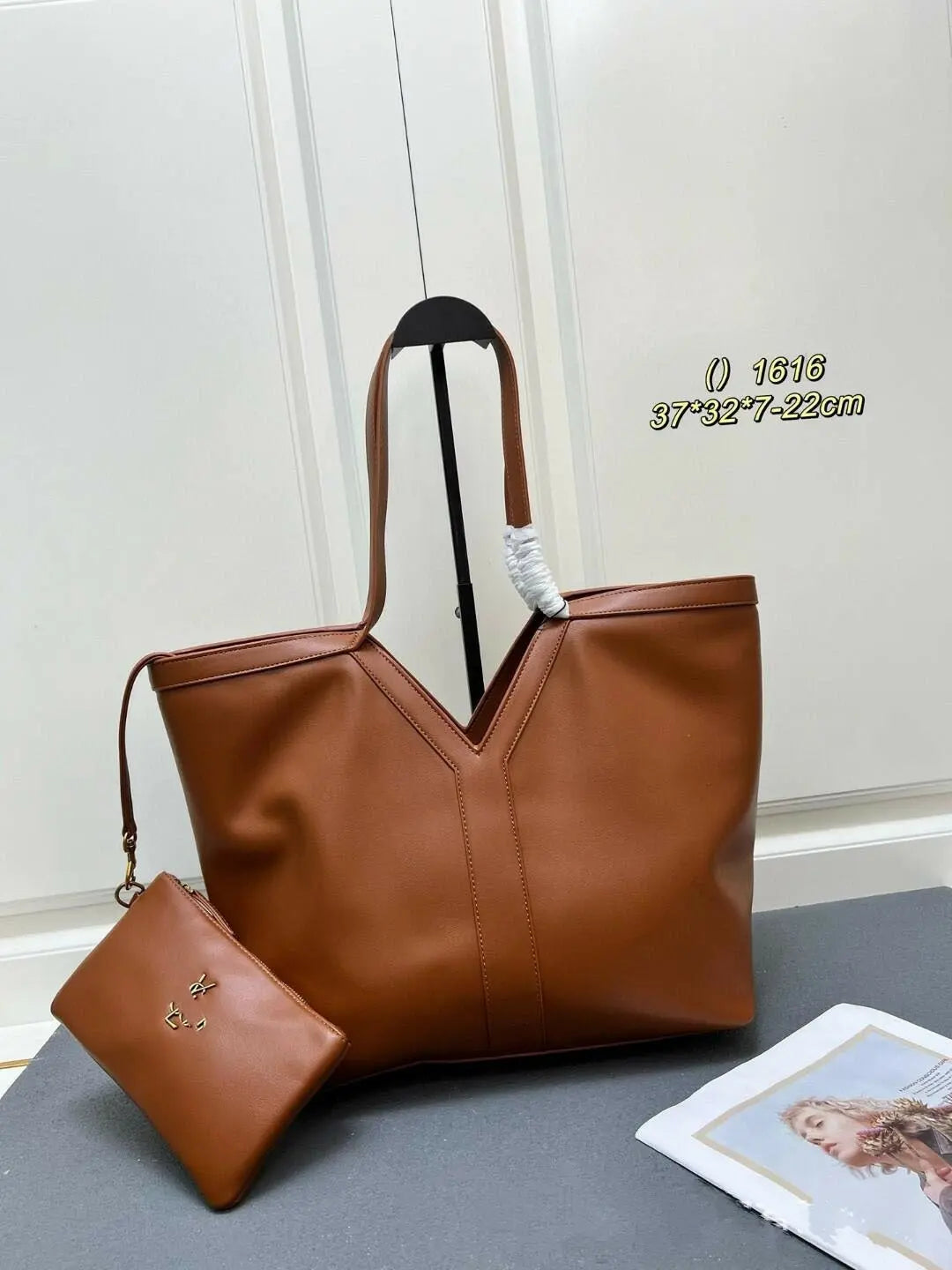 Light luxury Y-shaped soft leather large capacity tote bag, lazy style, fashionable commuter bag under the armpit FairWonder