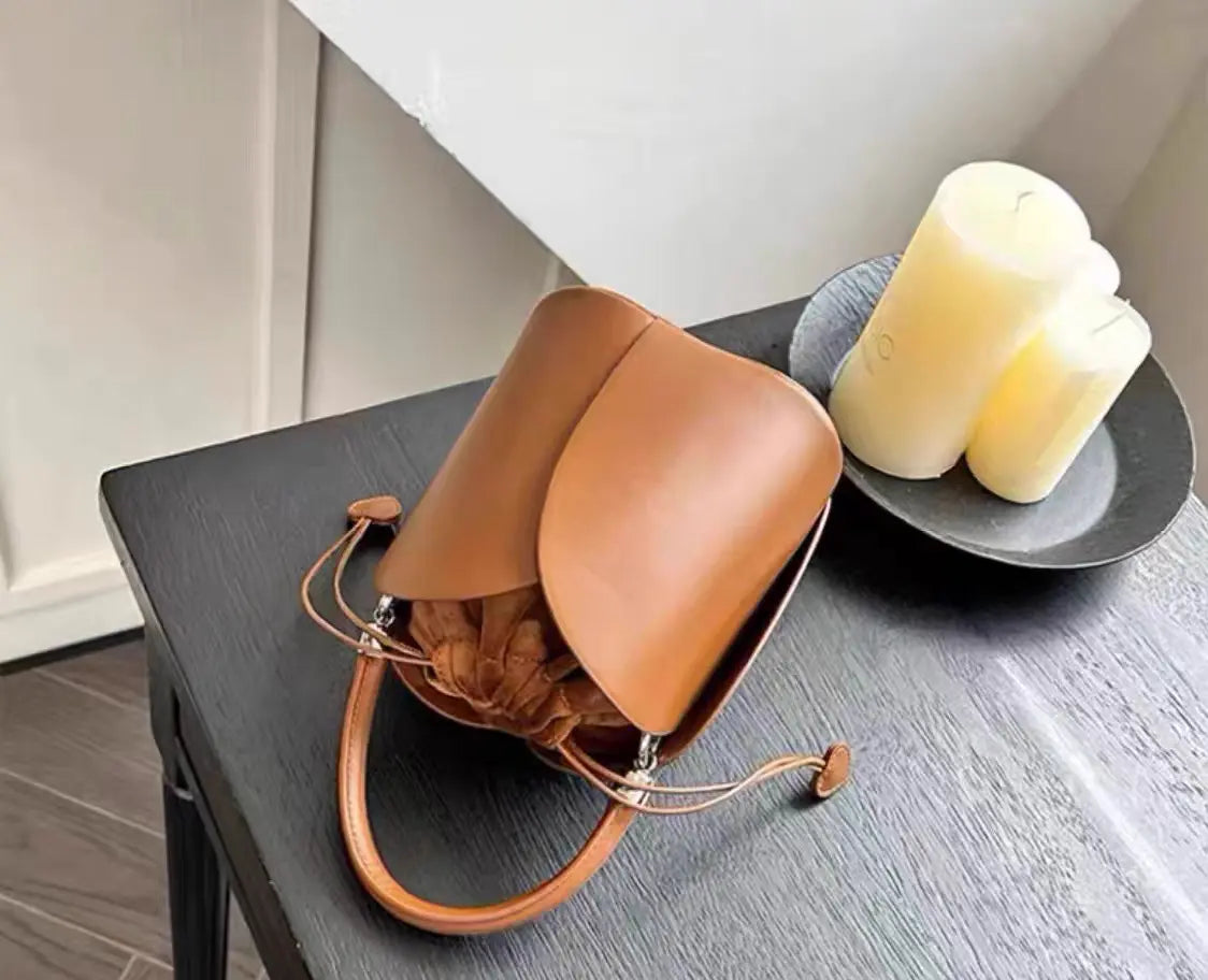 New fashion bucket bag, high-end petal handmade niche design crossbody bag FairWonder