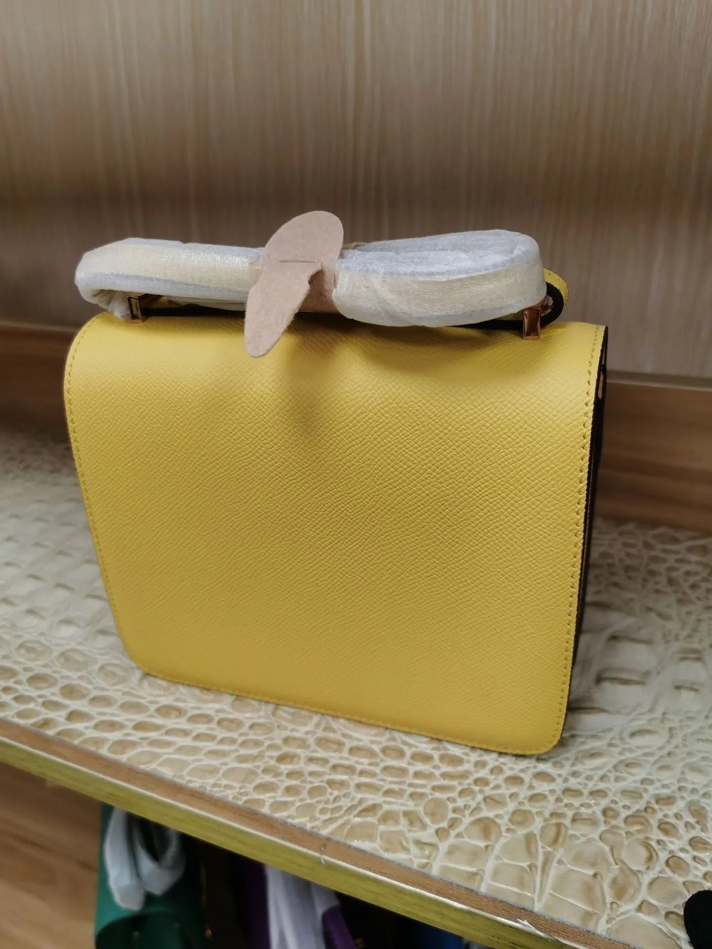 Palm pattern cowhide crocodile leather H buckle small square bag fashionable and versatile one-shoulder crossbody stewardess bag FairWonder