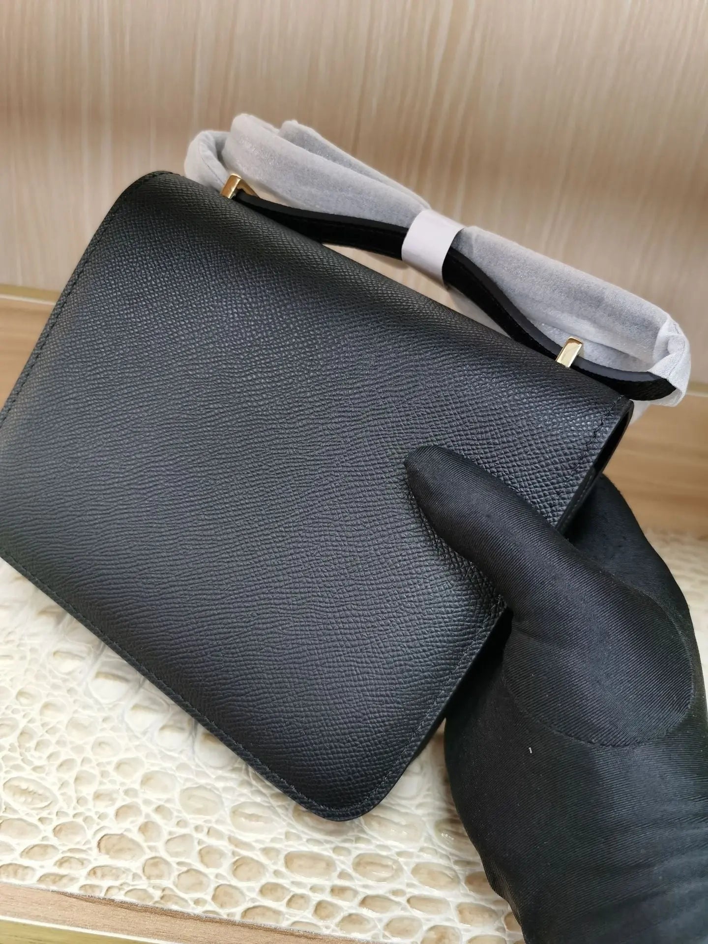 Palm pattern cowhide crocodile leather H buckle small square bag fashionable and versatile one-shoulder crossbody stewardess bag FairWonder