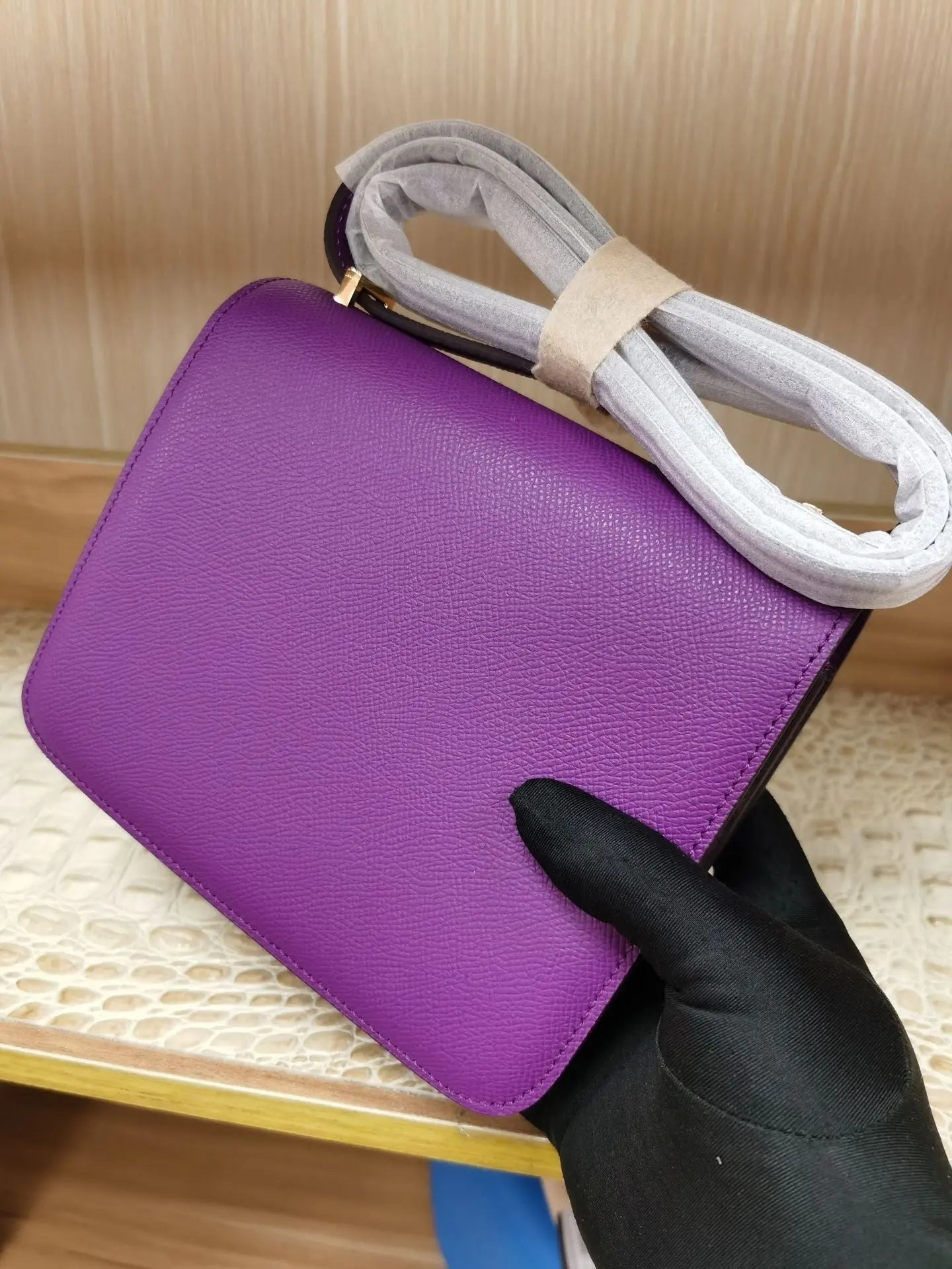 Palm pattern cowhide crocodile leather H buckle small square bag fashionable and versatile one-shoulder crossbody stewardess bag FairWonder