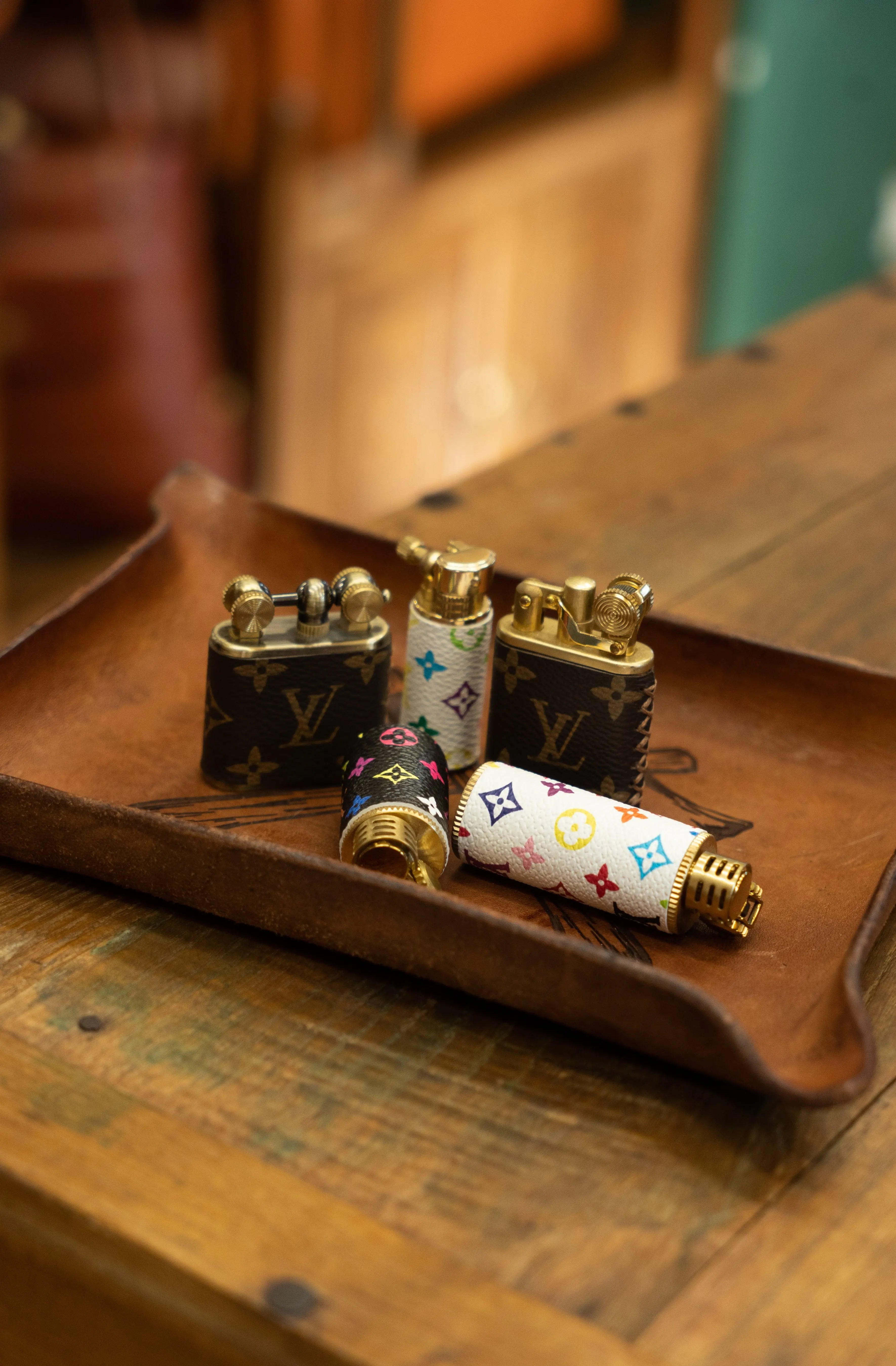 Pure copper old-fashioned retro handmade leather kerosene lighter, creative and personalized leather, birthday gift for husband and boyfriend FairWonder