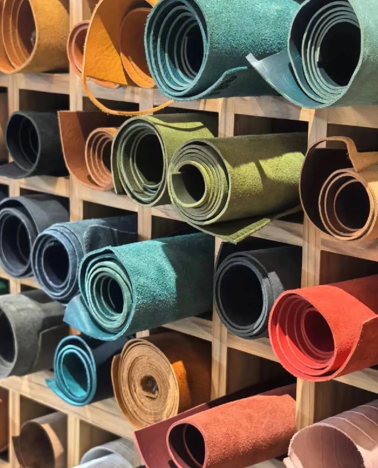 Women's Fashionable Plain Color Leather Handbags, Casual Versatile Textured Handbag with Lock Design, Trendy All-match Handbag for Daily Use FairWonder