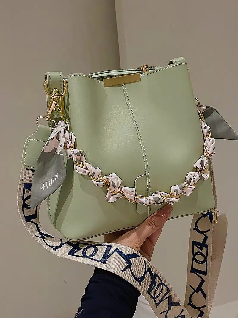 Women's bucket bag new summer, fresh, high-end, wide shoulder strap shoulder crossbody bag FairWonder